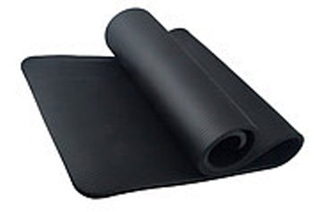 Kovrik-gimnasticheskij-dlya-jogi-183h58h15-sm-chernyj-STARFIT-FM-301-15-BK